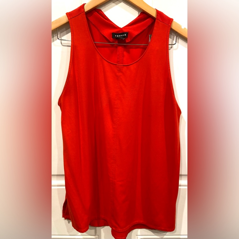 Trouvé Bright Red Sleeveless Knit Top